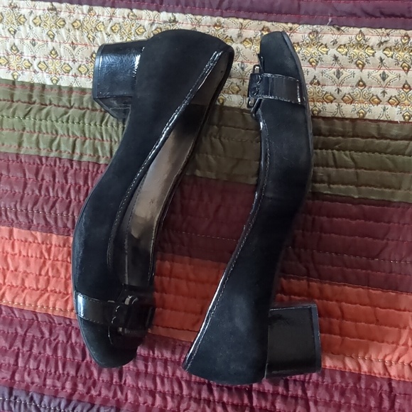 ANNE KLEIN* suede and patent leather block heel buckle top square toe dress shoe - Picture 6 of 14